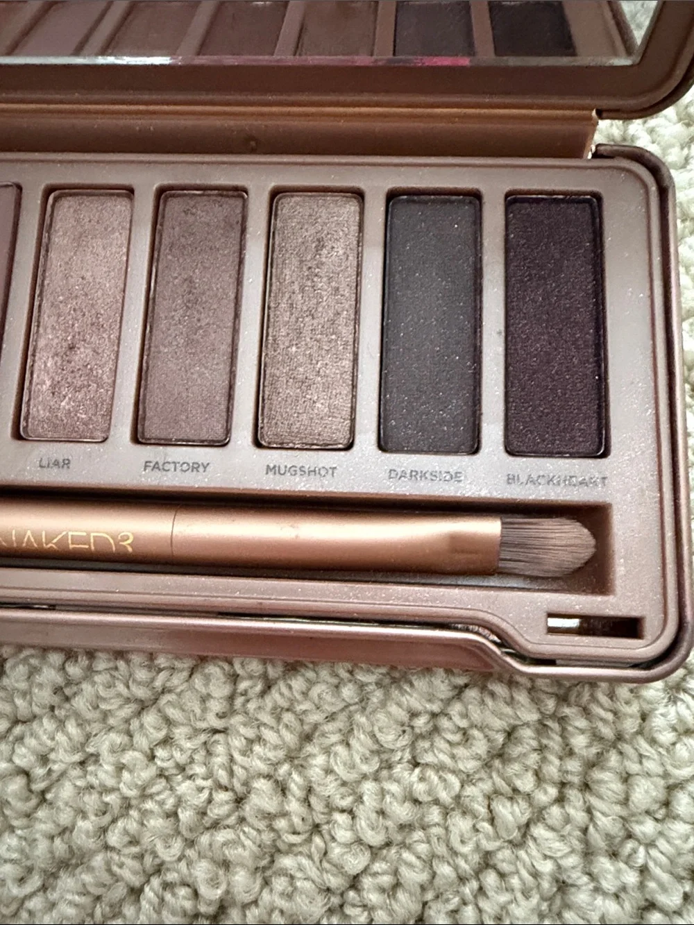 Urban Decay Naked3 Rose-Toned Eyeshadow Palette
